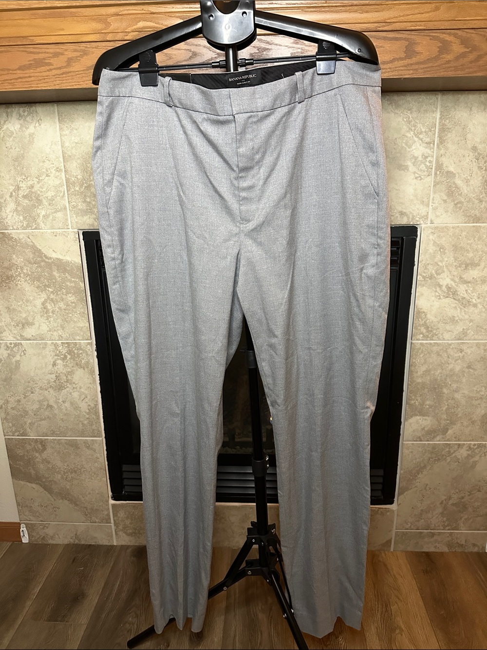 Banana Republic Women’s Curvy Fit Gray Dress Pants NWT Size 16 Tall